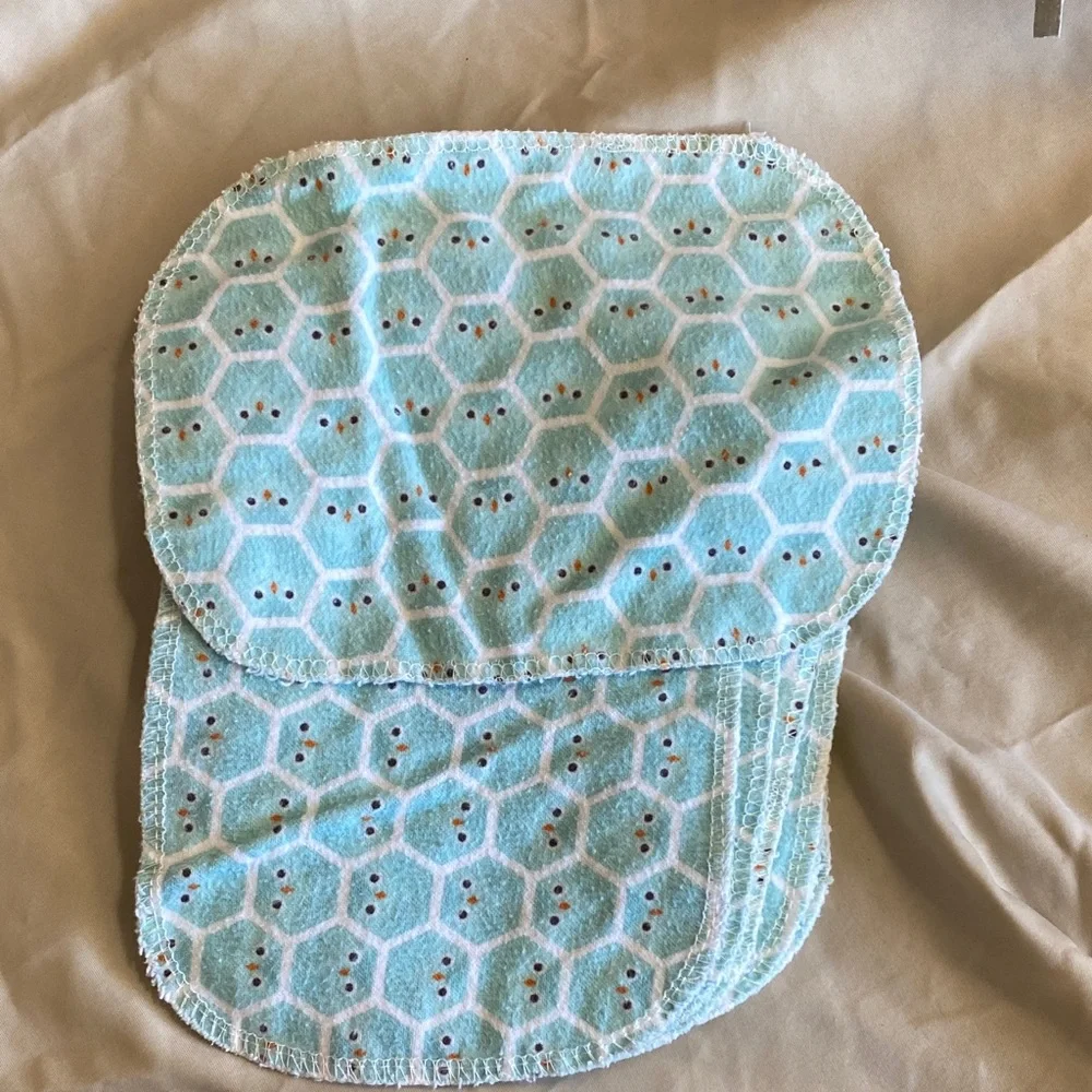 9 reusable wipes Blue owl